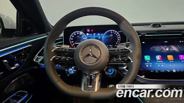 Mercedes-Benz E-Class 2026 — Photo 19/20