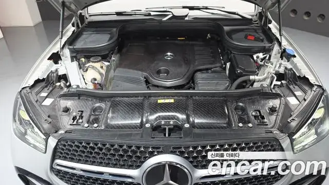 Mercedes-Benz GLE-Class 2023 — Photo 23/32