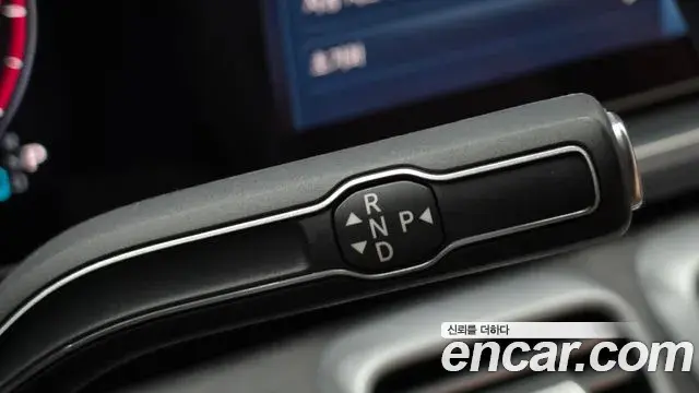 Mercedes-Benz GLE-Class 2023 — Photo 5/32