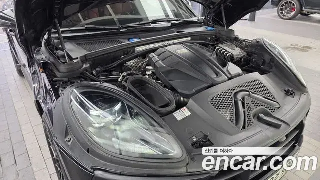 Porsche Macan 2020 — Şəkil 8/20