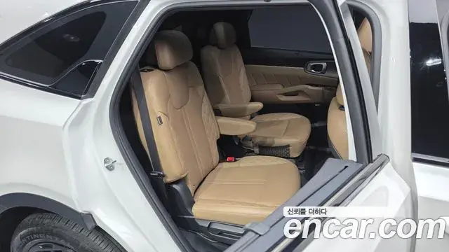 Kia Sorento 2024 — Şəkil 31/33
