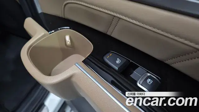 Kia Sorento 2024 — Şəkil 32/33
