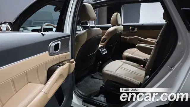 Kia Sorento 2024 — Şəkil 12/33