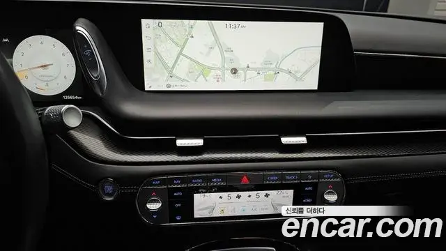 Genesis G90 2022 — ფოტო 8/39