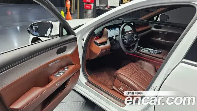 Genesis G90 2022 — ფოტო 30/35