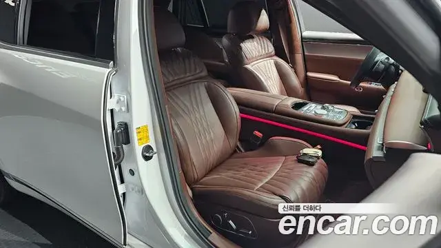 Genesis G90 2022 — ფოტო 18/35
