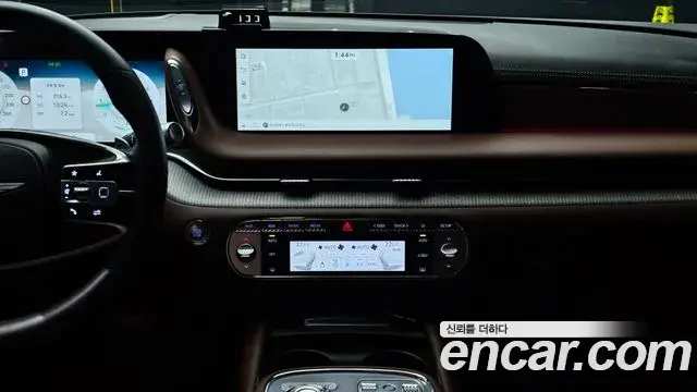 Genesis G90 2022 — ფოტო 29/35
