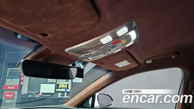 Genesis G90 2022 — ფოტო 10/35