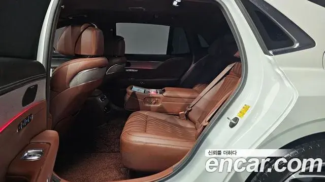 Genesis G90 2022 — ფოტო 23/35