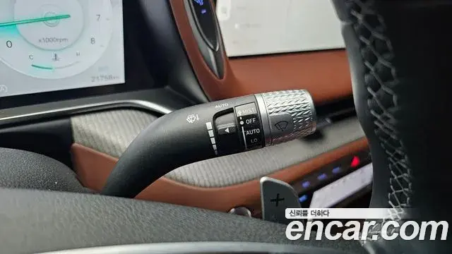 Genesis G90 2022 — ფოტო 25/35