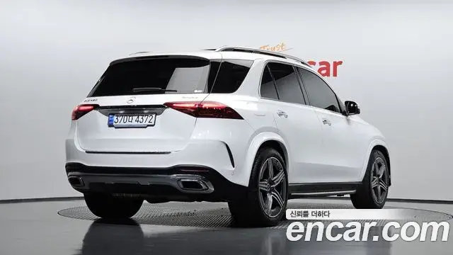 Mercedes-Benz GLE-Class 2023 — Photo 14/34