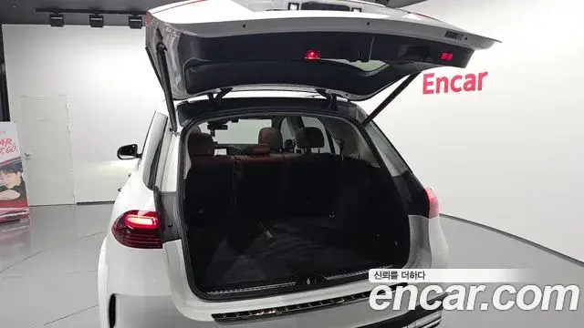 Mercedes-Benz GLE-Class 2023 — Photo 6/34