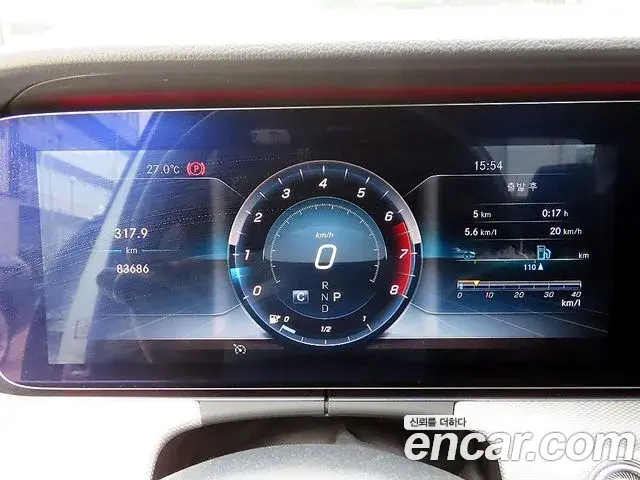 Mercedes-Benz E-Class 2018 — Photo 10/20