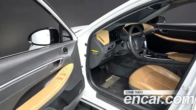 Hyundai Sonata 2020 — Фото 10/20