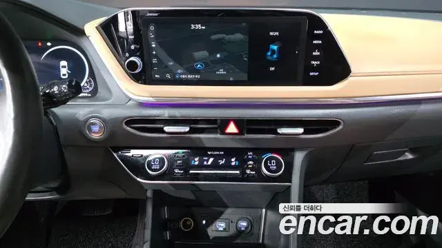 Hyundai Sonata 2020 — Фото 13/20