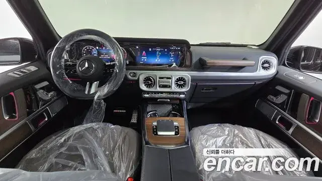 Mercedes-Benz G-Class 2026 — Photo 18/34