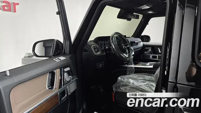 Mercedes-Benz G-Class 2026 — Photo 33/34