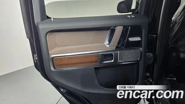 Mercedes-Benz G-Class 2026 — Photo 24/34
