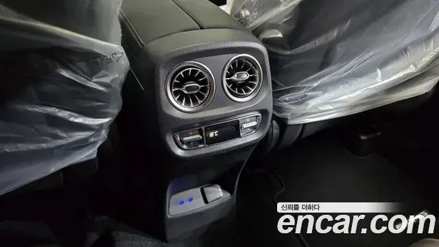 Mercedes-Benz G-Class 2026 — Photo 5/34