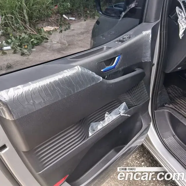 Hyundai Staria 2026 — Photo 20/20