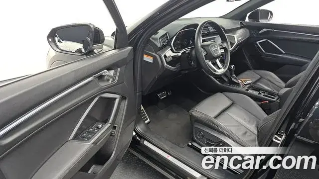 Audi Q3 2022 — Фото 10/20