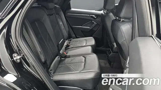 Audi Q3 2022 — Фото 12/20