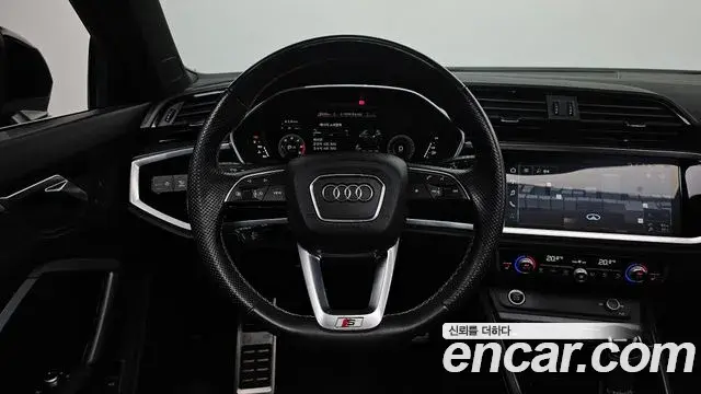 Audi Q3 2022 — Фото 13/20