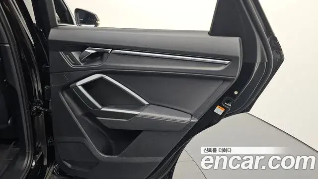 Audi Q3 2022 — ფოტო 20/30