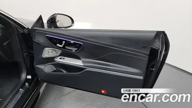 Mercedes-Benz CLE-Class 2025 — Photo 31/31