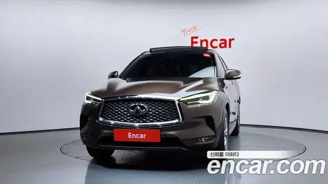 Infiniti QX50 2019 — Photo 19/31