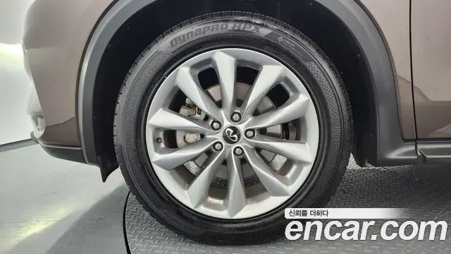 Infiniti QX50 2019 — Photo 2/31