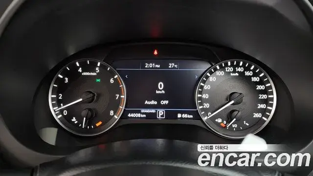 Infiniti QX50 2019 — Photo 16/31