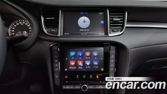 Infiniti QX50 2019 — Photo 15/31