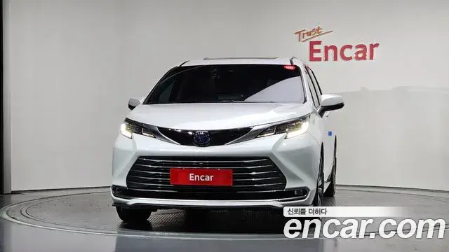 Toyota Sienna 2024 — Photo 5/20
