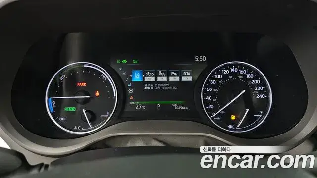 Toyota Sienna 2024 — Photo 9/20