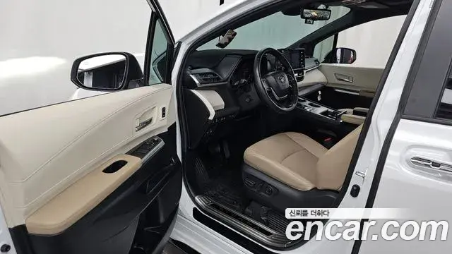 Toyota Sienna 2024 — Photo 4/20