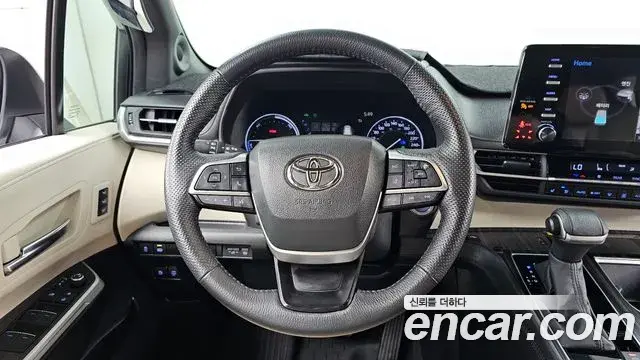 Toyota Sienna 2024 — Photo 13/20