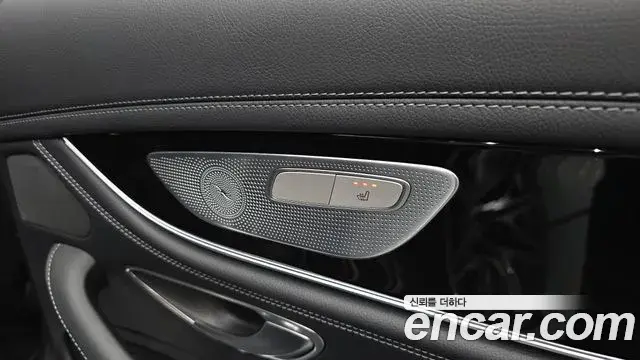 Mercedes-Benz AMG GT 2022 — ფოტო 17/20