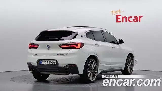 BMW X2 2022 — Фото 1/20