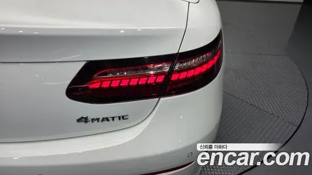 Mercedes-Benz E-Class 2023 — ფოტო 4/38