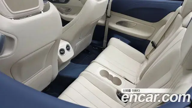 Mercedes-Benz E-Class 2023 — ფოტო 24/38