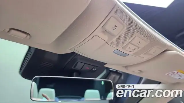 Mercedes-Benz E-Class 2023 — ფოტო 36/38