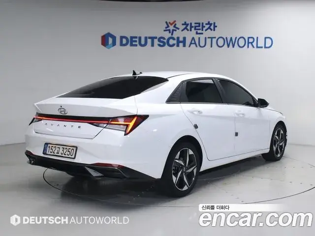 Hyundai The New Avante Hybrid 2023 — Şəkil 9/20
