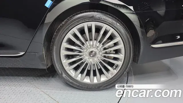 Kia The K9 2021 — Şəkil 30/32