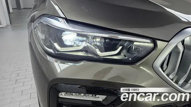 BMW X6 2021 — Şəkil 30/33