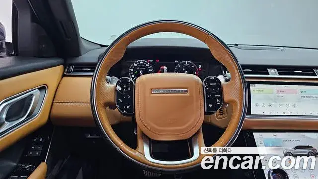 Land Rover Range Rover Velar 2019 — ფოტო 29/36