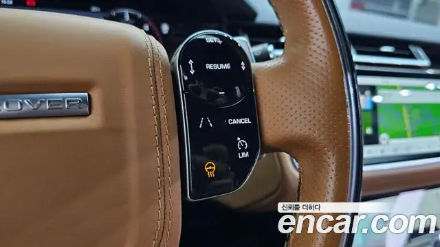 Land Rover Range Rover Velar 2019 — ფოტო 13/36