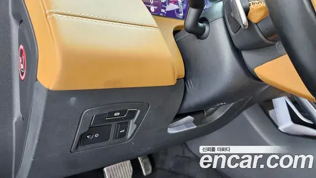 Land Rover Range Rover Velar 2019 — ფოტო 33/36
