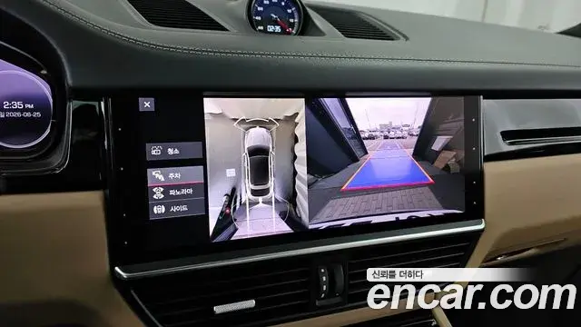 Porsche Cayenne 2021 — Photo 15/20
