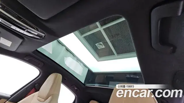 Porsche Cayenne 2021 — Photo 18/20